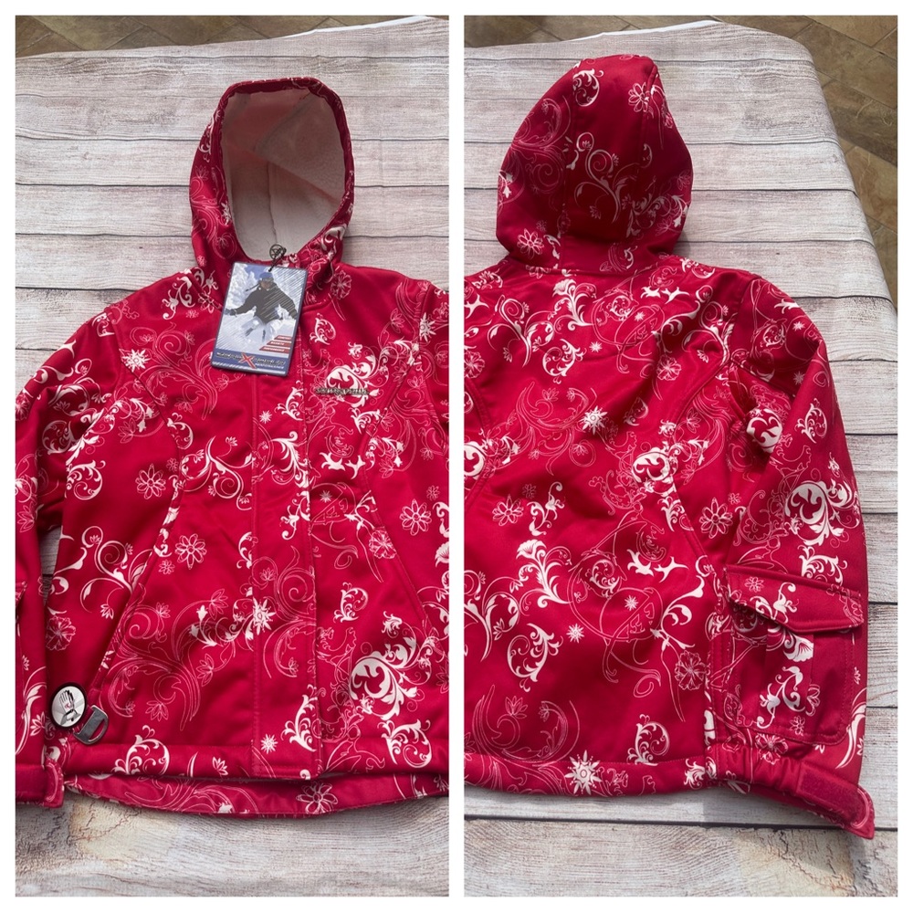 NWT ZeroXposur Performance Hoodie Girls M size 10-12
100% Polyester